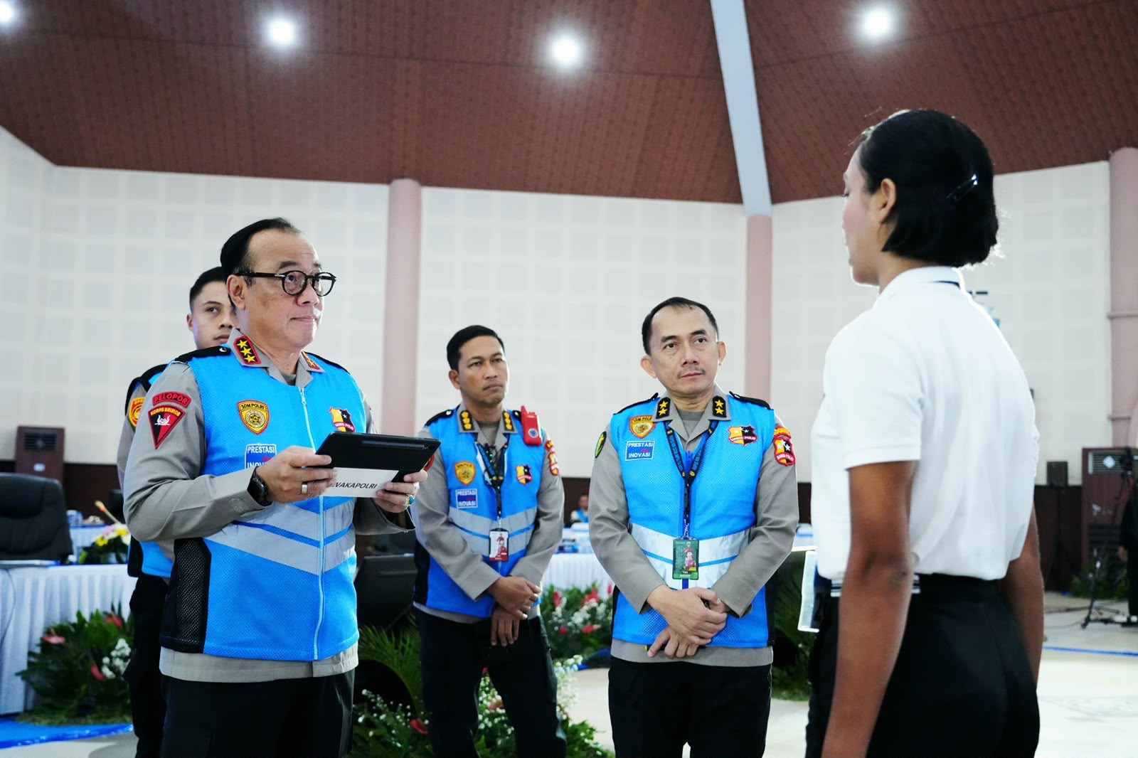 d222a1f9-bdd3-46c2-85a9-1896eaf8f24c